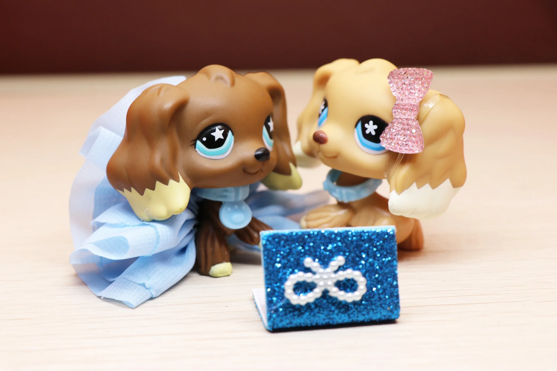 5pcs//Lot Littlest Pet Shop Lps aleatório Gato Cachorro Cocker Spaniel Brinquedo Presente De Natal
