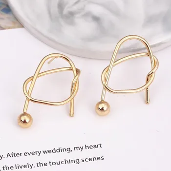 

Trendy Abstract Art Lines Heart Round Earrings for Women Twisted Geometric Irregular Exaggerated Earrings Punk Party Jewelry