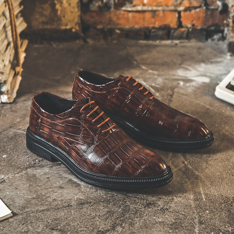 

Yomior Новинка; Женская обувь на танкетке в винтажном стиле; Английский бренд; Модная тенденция; Мужская повседневная обувь с острым носком; Деловые мужские модельные туфли свадебные туфли оксфорды, лофтеры