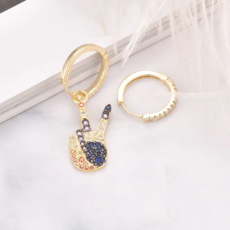 Top Quality New Fashion Eye Skull Dinosaur Asymmetry Hoop Earrings for Women Wedding Zirconia Jewelry