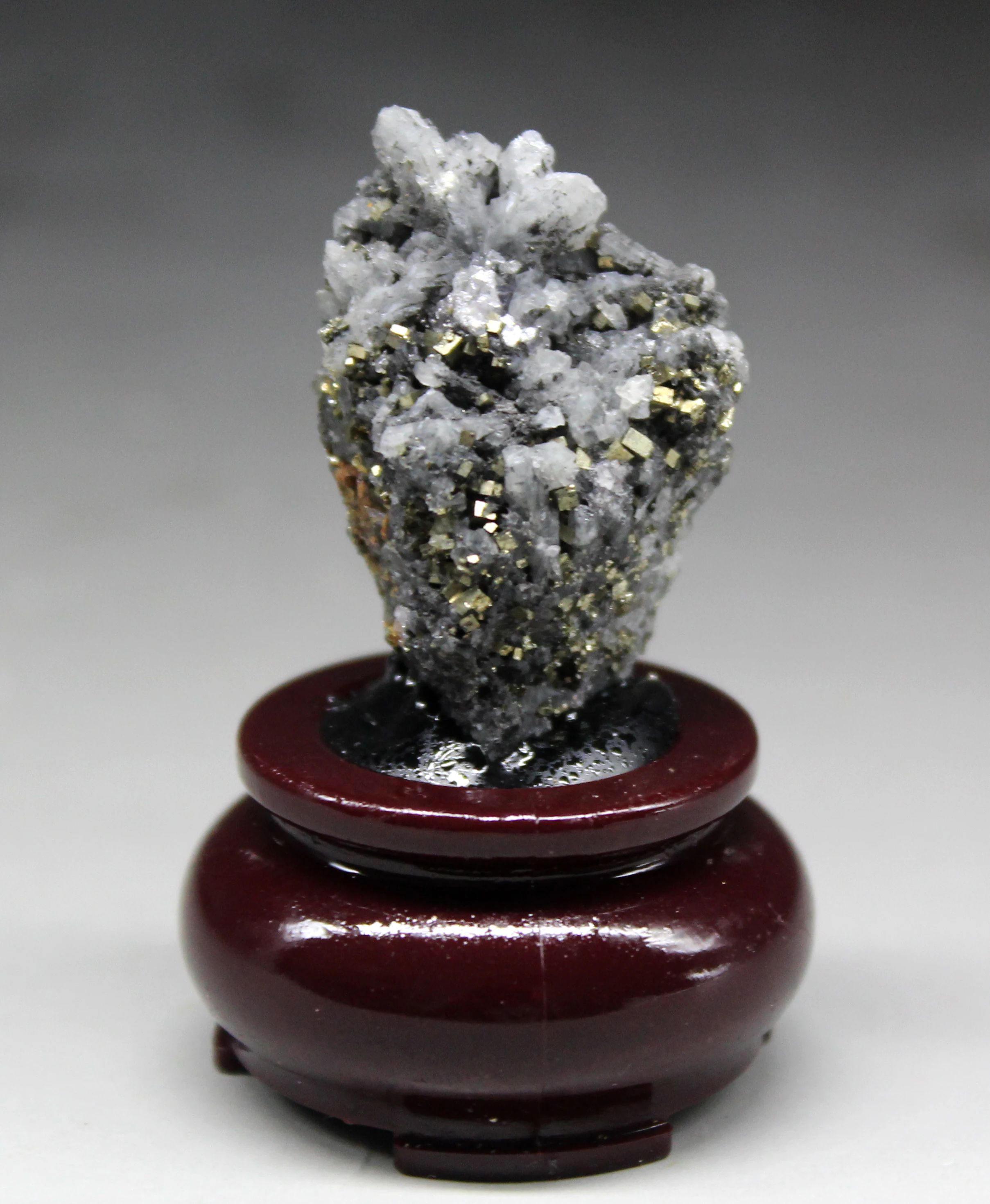 

26g Natural Shiny pyrite and crystal symbiotic mineral crystal specimen Stones and crystals Rough quartz