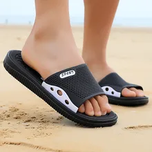 Нескользящие пляжные шлепанцы для мужчин; модная повседневная Уличная обувь в стиле пэчворк; мягкие мужские домашние тапочки для отдыха из ЭВА