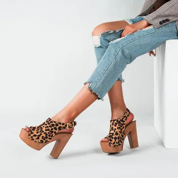 

Women Summer Leopard Sandals Flats Shoes High Heel Gladiator Buckle Strap Fashion Open Toe Footwear Plus Size Ladies Shoes