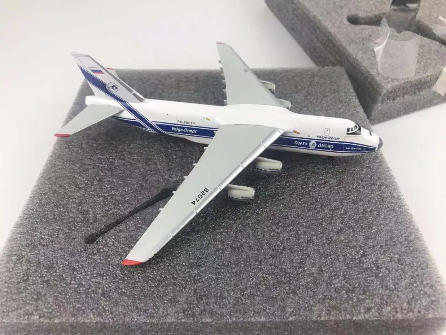 Эрпа Антонов ан-124 русский 1/400 литой самолет модель самолета