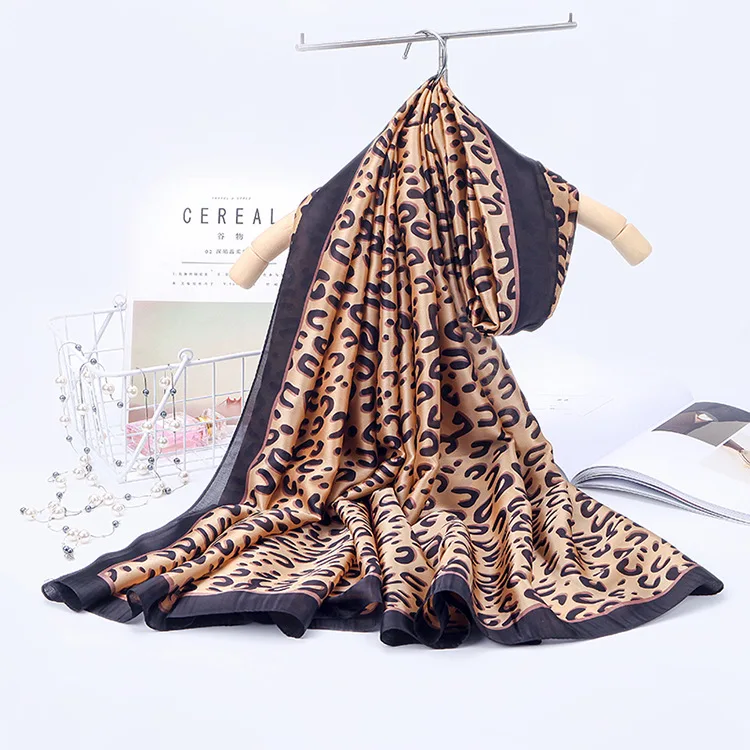 

New Trend Scarf Women Summer Fashion Long Scarves Leopard Print Shawls for Ladies Fouland Hijab Wraps Factory Price