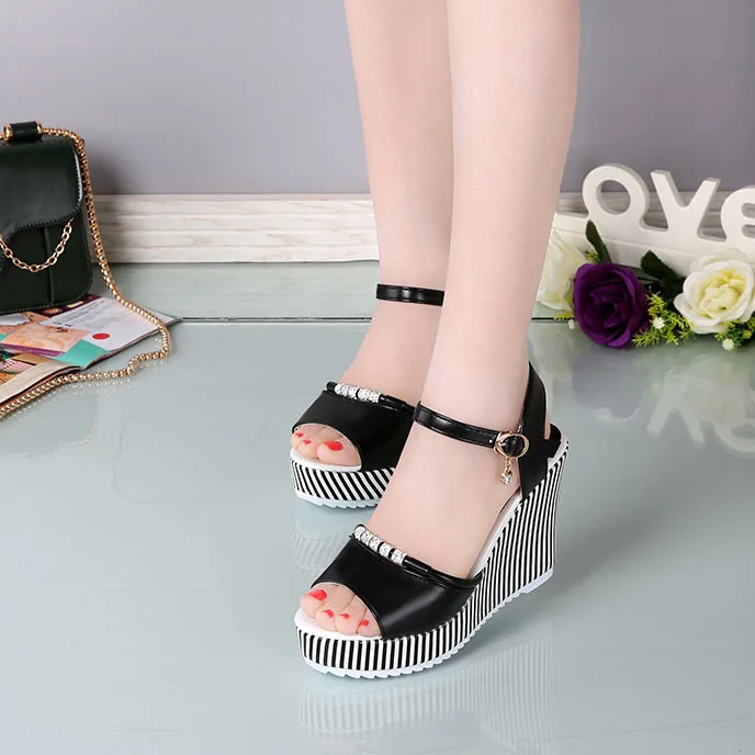

Summer Women's Platform Wedges Waterproof Sandals 10cm Super High Heel Women Shoes Gingham PVC Sandals.HYKL-922