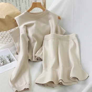 

Women 2 Piece Skirt Set Off Shoulder Knitted Sweater Tops And High Waist A-line Ruffles Mini Skirts Women Casual Chic Tracksuit