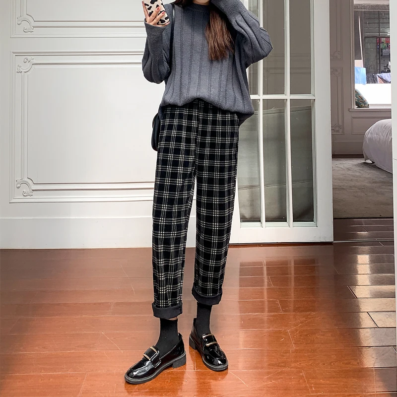 Vintage Plaid Corduroy Pants Women Autumn Winter New Warm Loose Straight Harem Pants High Waist Thicken Cropped Trousers Female