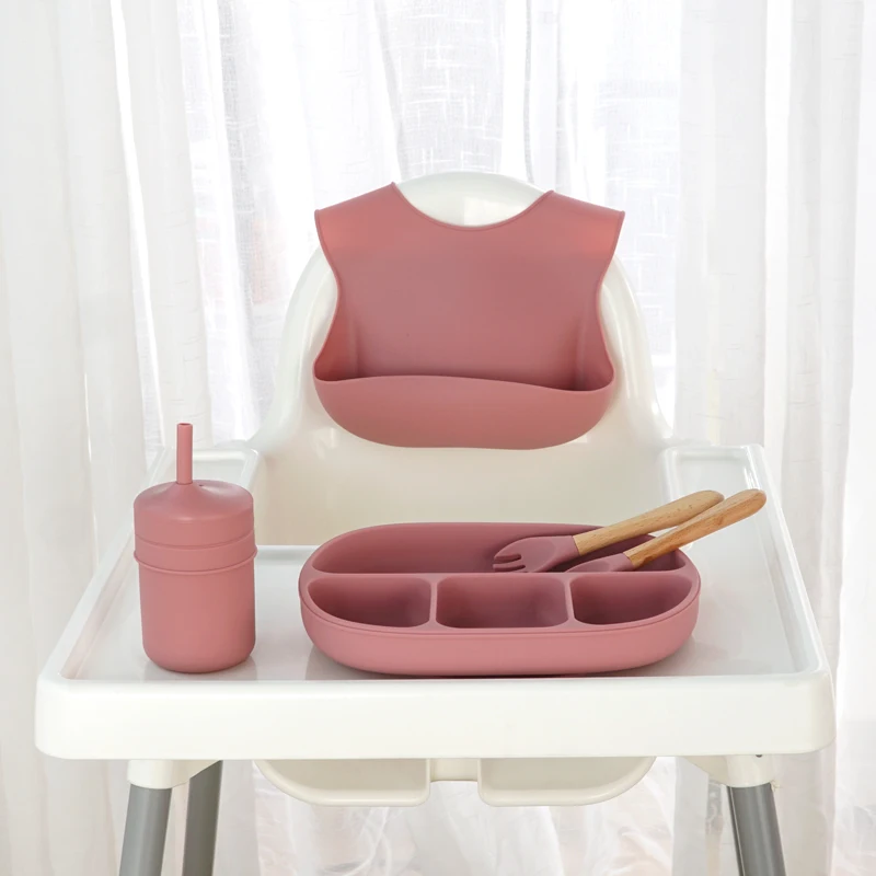 Baby Silicone Dinner Plate With Four Compartments Separated Strong Suction Cup With Silicone Cover Macaron Color Fresh BPA Free 2