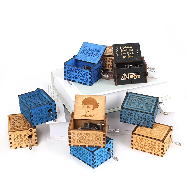 

Carved Hand Crank Music Box Wool Game of Thrones Beauty and The Beast Christmas Home Decoration Accessories Drop Shipping