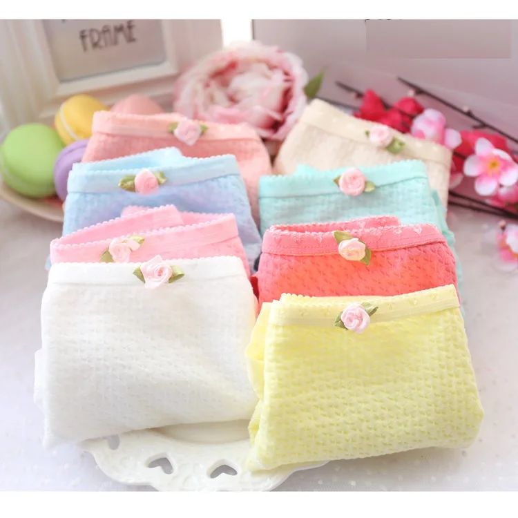 2589473678_1015799160