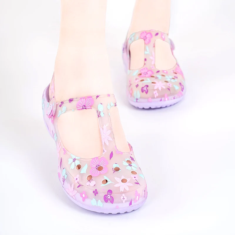 Summer New Women's Transparent Wedge Sandals Platform Sabot Shoes 2022 Trend Jelly Beach Shoes Medical Hoof Sanitary Clogs Woman