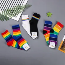 Носки в радужную полоску; сезон осень-зима; Модные женские хлопковые носки в духе колледжа; повседневные спортивные дышащие носки; calcetines mujer