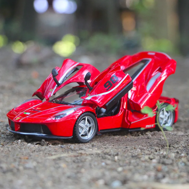 

Модель спортивного автомобиля 1:24, модель автомобиля из сплава, детская игрушка со звуком и светом, украшение автомобиля, подарок на день рождения для детей, роскошный подарок