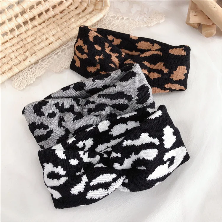 

Цепочка для волос Женская эластичная с леопардовым принтом, 1 шт.