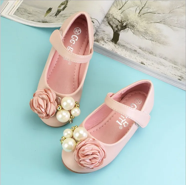 Европейские size19-34 туфли принцессы для девочки, летние детские модельные туфли для девочек, детская брендовая модная обувь для досуга с жемчужинами и цветами