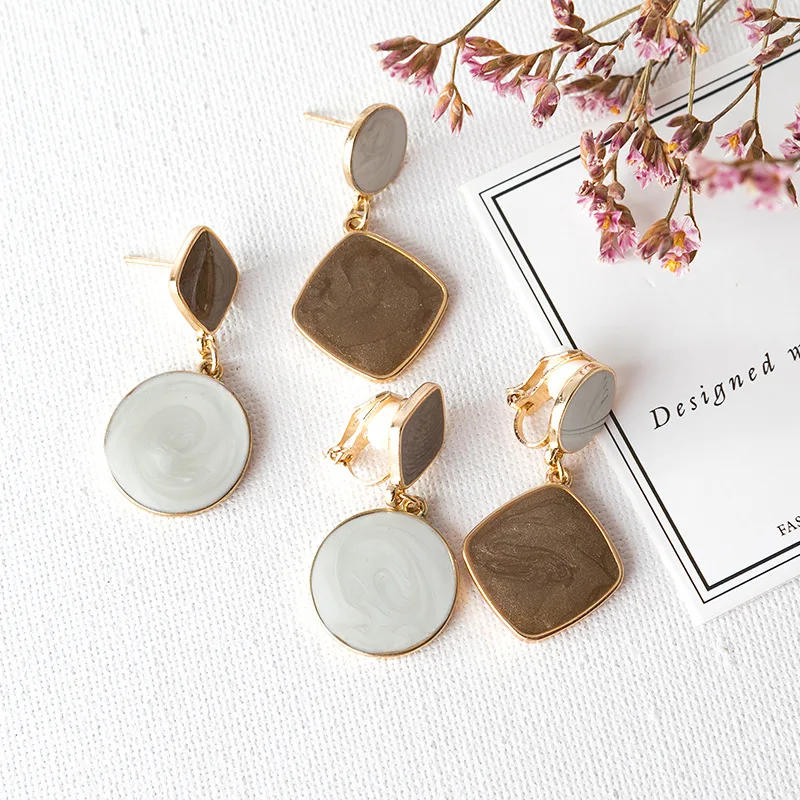 

UJBOX Creative Simple Asymmetric Geometry Enamel Glaze Earrings Women Simple No Hole Earrings Student Jewelry Accessori