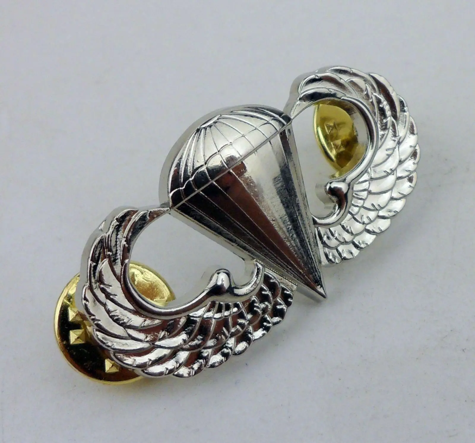 Military Lapel Pin US ARMY AIRBORNE BASIC PARATROOPER PARACHUTIST JUMP WINGS BADGE INSIGNIA