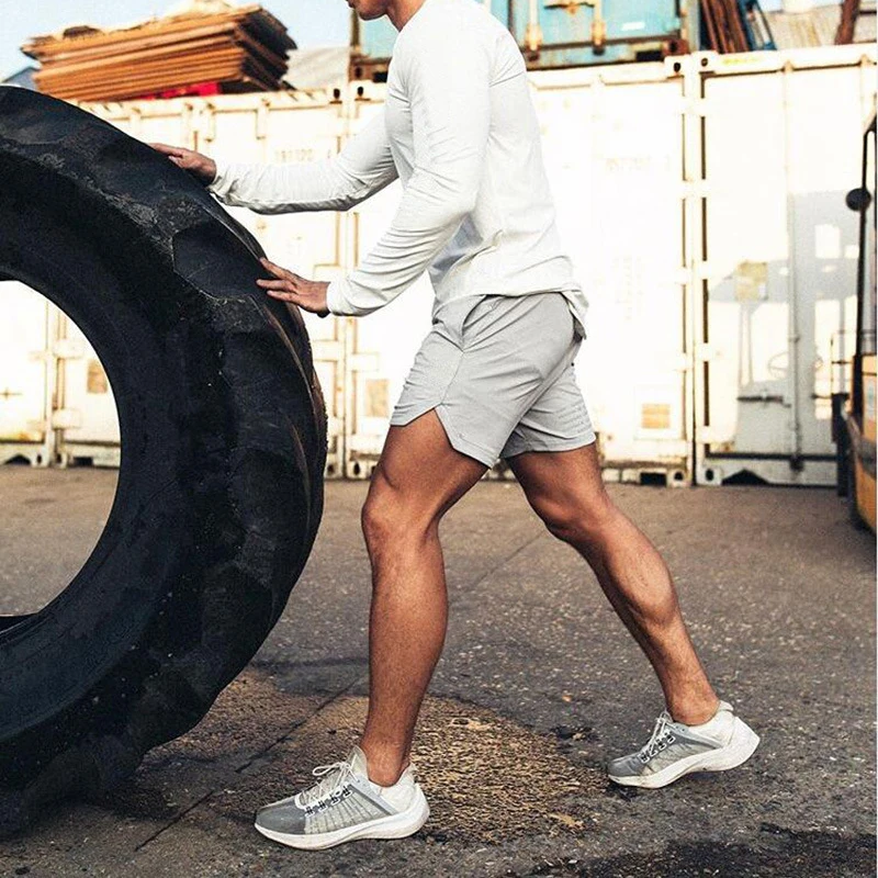 11876081441_1926607733