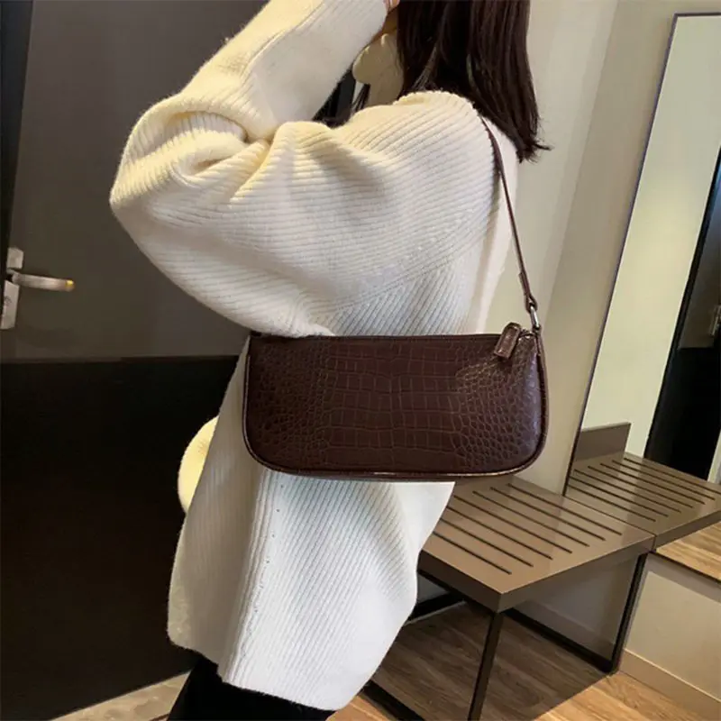 

Women Vintage Small Shoulder Bag PU Leather Envelope Chest Bag Lady Handbag Purse Embossed Party Clutch