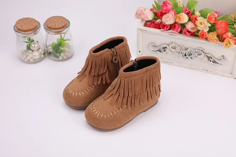 Newborn Baby Girl Shoes 3 Colors Keep Warm Kids Shoes Frist Walker Fringe Shoes Infant Toddler Soft Soled Anti-slip Boots