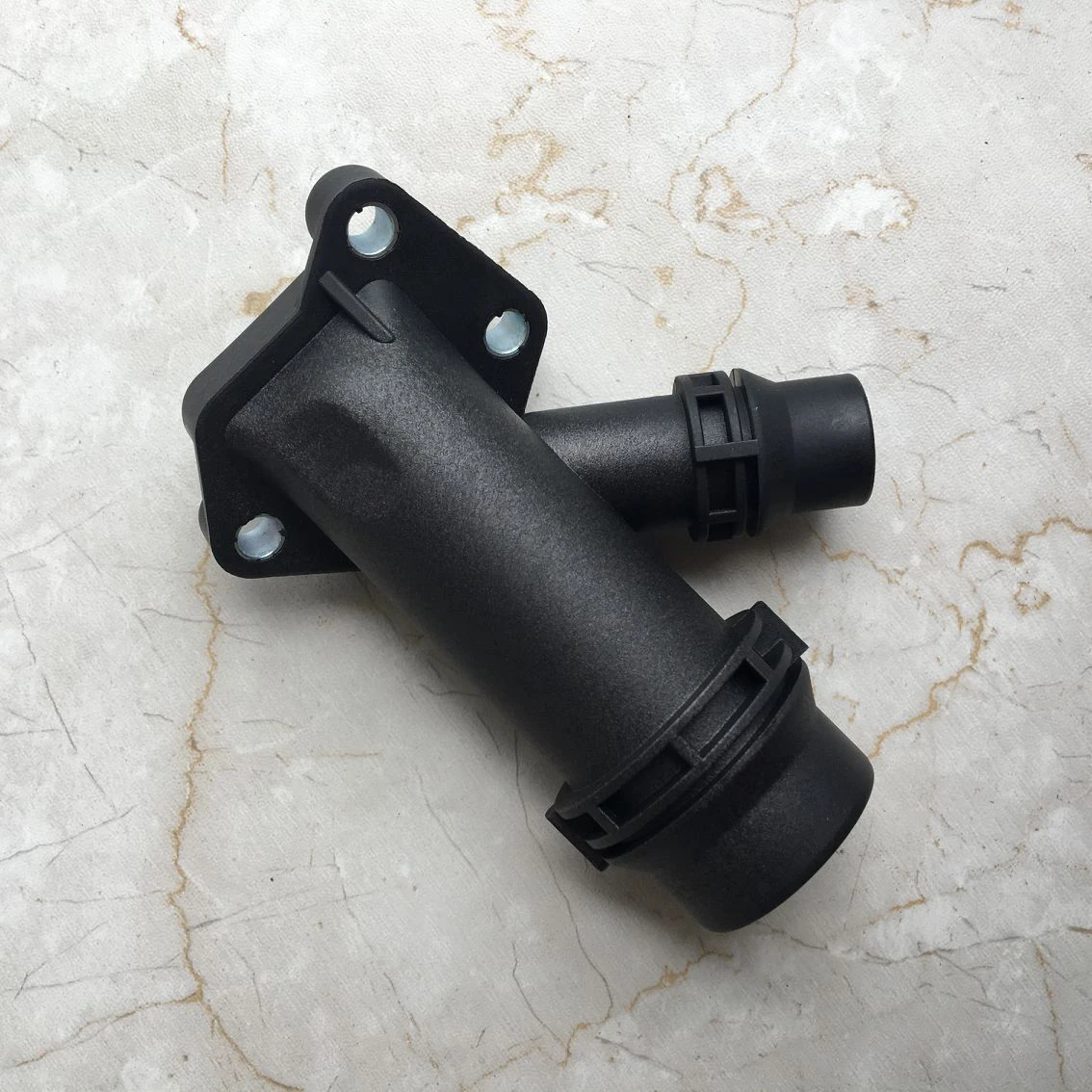 Coolant Flange For BMW E90 E39 X5 X6 Cooling Hose Pipe Connector