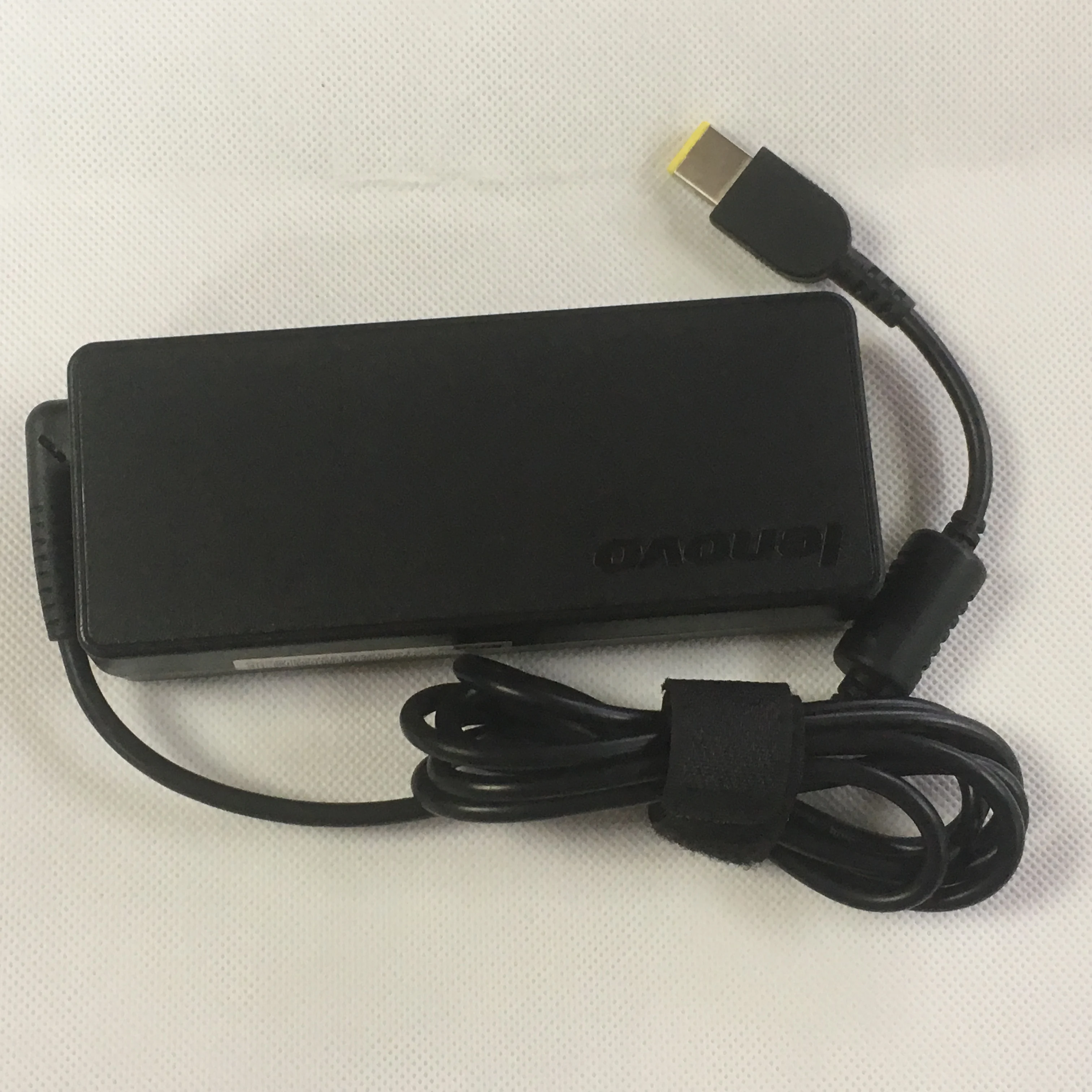 

New notebook power adapter 65W square port dedicated to Lenovo Thinkpad Notebook Charger 20V 3.25A