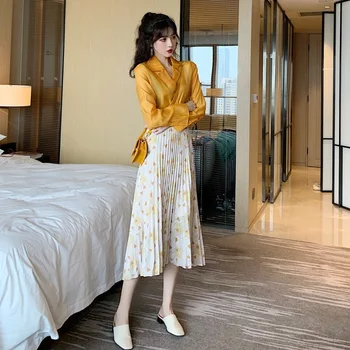 

Summer Streetwear 2 Piece Set Outfits Women Long Slevve Blouse And Print Pleated Skirt Set Fashion Sweet Clothes Set Female