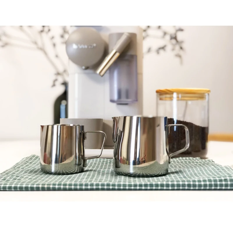 Milk Frother Jug Milk Frothing Jug 150ml/250ml Stainless Steel Milk Frothing Pitcher Markings Milk Jug Coffee Frother and Latte Maker Coffee tools