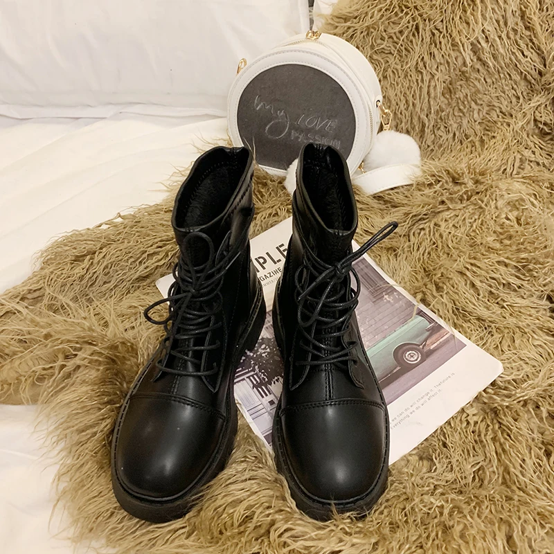 Зимние женские ботинки кожаные модные бархатные на шнуровке ботильоны для