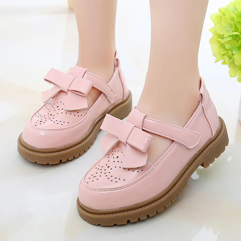 children's sandals Kids Leather Shoes Girls Oxfords Leather Flats T-strap Children's Shoes Cut-outs Breathable Anti-slip British Vintage Style Bow slippers for boy