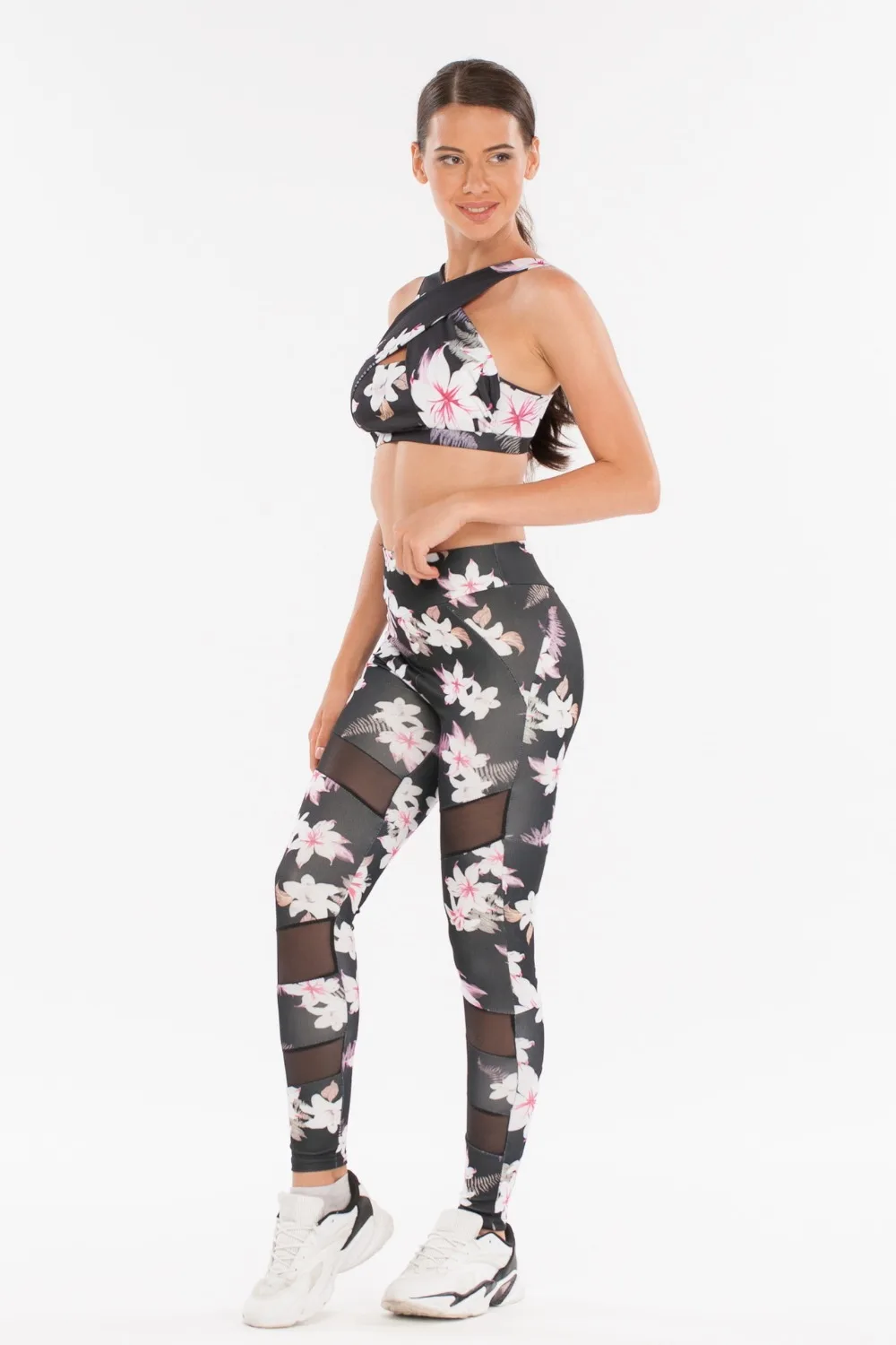 13496493304_468580425