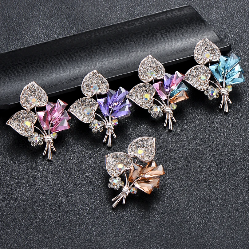 IYOE разноцветный кристалл Stamen цветок броши для женщин модные ювелирные изделия Сердце букет из горного хрусталя брошь булавка свадебный подарок