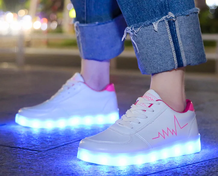 Zapatos LED para hombre y mujer, informal Unisex con luz de carga USB, zapatos planos brillantes para ocio, para amantes 1 1, 22 colores|light sleep|light blue bridal shoesshoe