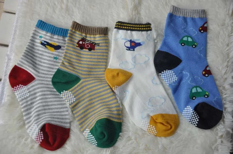 Recommended Nissen Anti-slip Floor Socks New Style Car Pattern Short Socks Cotton Cartoon BOY'S Socks Cute Newborns Socks