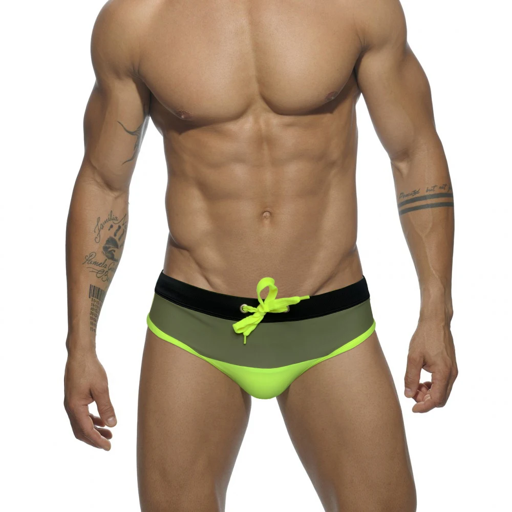 

New Swimwear Sexy Mens Patchwork Swim Briefs Fashion Male Quick Dry Bathing Suit Nylon Low Waist Mayo Boy Beach Surfing Trunks