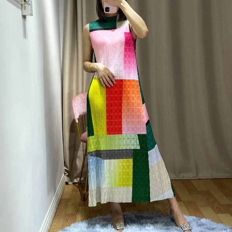 Miyake модное складное геометрическое платье без рукавов с круглым вырезом ТРАПЕЦИЕВИДНОЕ ПЛАТЬЕ доступно - Цвет: Многоцветный