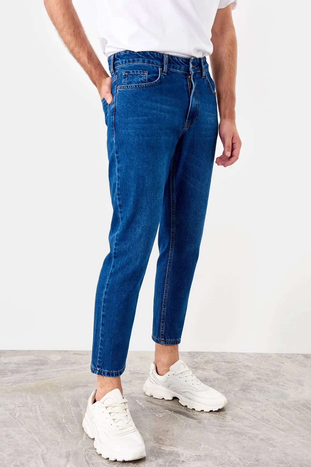 Trendyol темно-синий мужской Релакс Fit джинсы TMNSS19KE0002