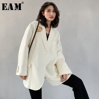

[EAM] Women White Brief Big Size With Brooch Blazer New Lapel Long Sleeve Loose Fit Jacket Fashion Spring Autumn 2020 1W520