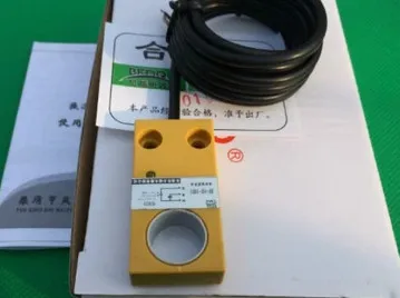 

In stock!!! Ring proximity switch metal sensor High speed testing screwdriver screw pin metal objects Free Shipping
