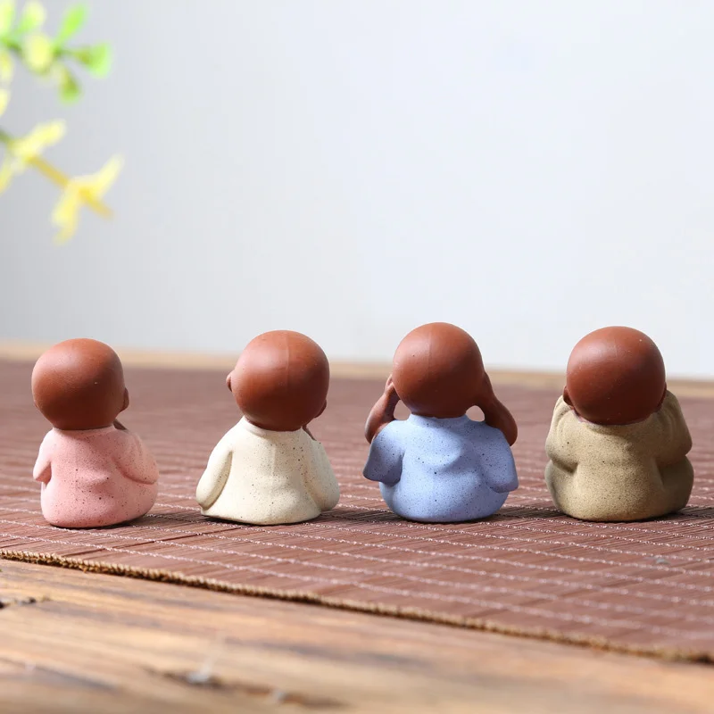 Керамические украшения маленькая статуя монаха Будды фиолетовая глина ремесла