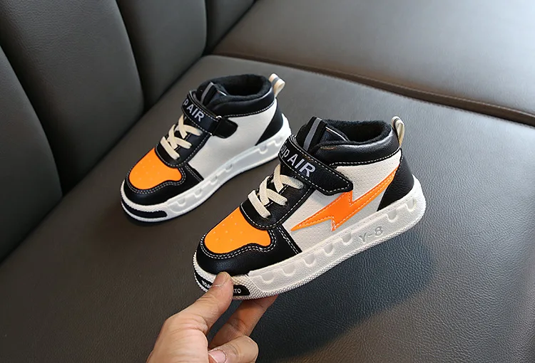 Children's Fashion Plus Cotton Sneakers Girls Leather Face Bang Shoes Winter New Non-slip Comfortable Children's Shoes