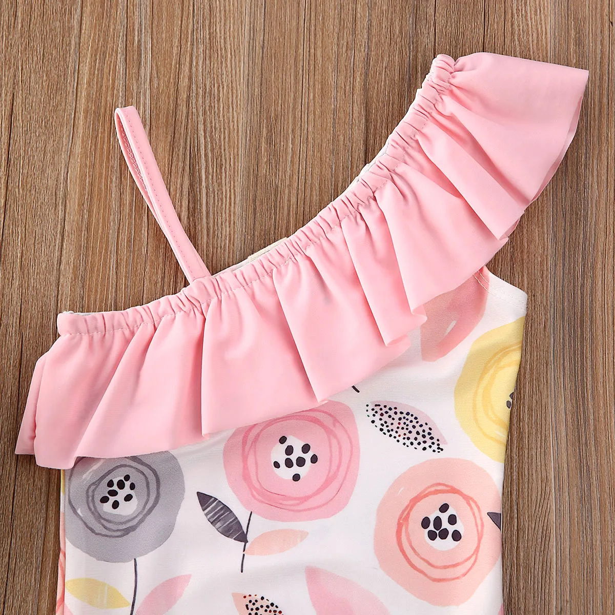 Детская одежда для купания на одно плечо с цветочным принтом для маленьких девочек; слитный купальный костюм; летняя одежда без рукавов с принтом и оборками;