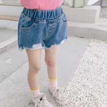 Летняя новая стильная детская одежда; детские джинсы с дырками; шорты для девочек; модные шорты в Корейском стиле; модные джинсовые шорты