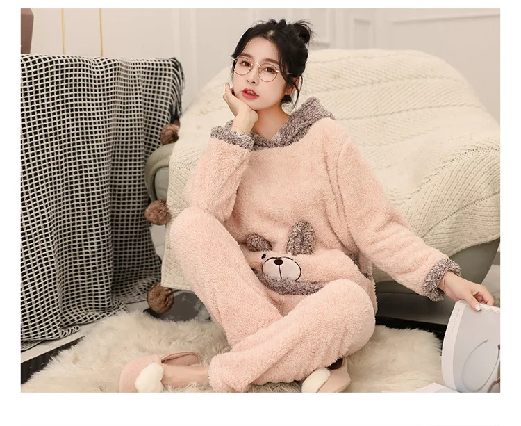 QWEEK/зимняя одежда для сна с длинными рукавами из плотного бархата, Женская Корейская версия с капюшоном, пижамы с героями мультфильмов, свободные мягкие пижамы, одежда для отдыха из двух предметов