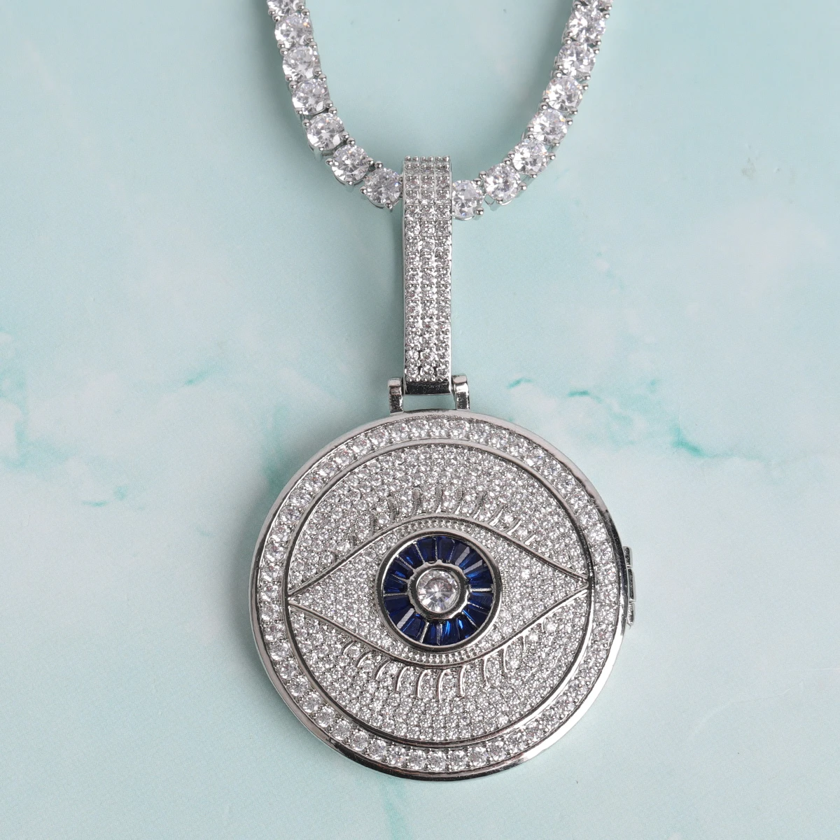 Drip Letter Custom Photo Necklace for Men Eye Round Circle Pendant Medallion Charms Hip Hop Fashion Jewelry 2022 Trend