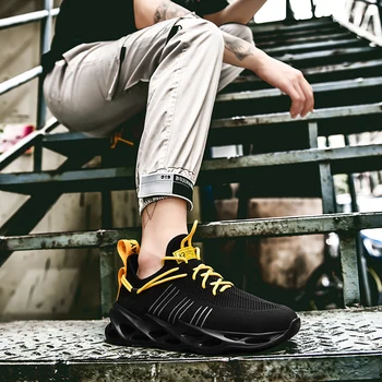 

Men Running Shoes Ultra-light Sport Shoes Fly Weaving Shoe Shockproof Breathable Sneakers Height Increase Walking Gym Shoe