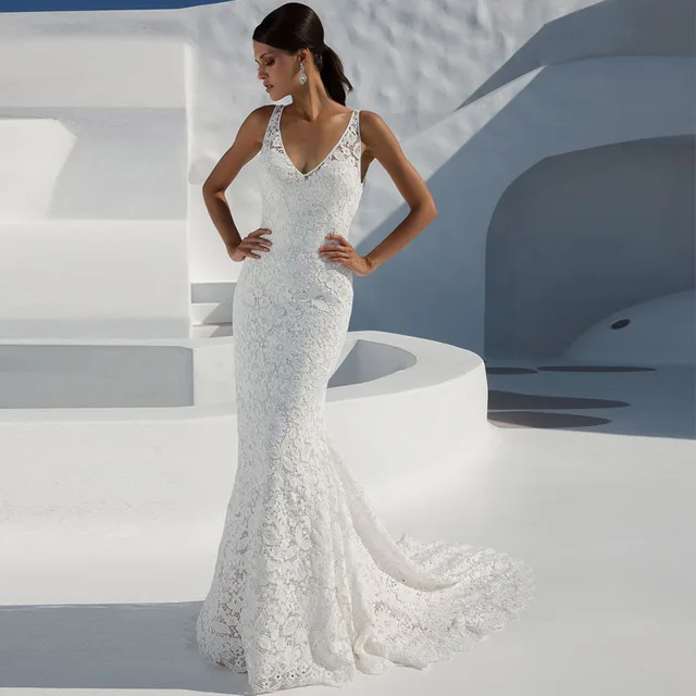 Summer Dress for Women 2023: A Luxurious Lace V-neck Sleeveless White Prom Wedding Dress