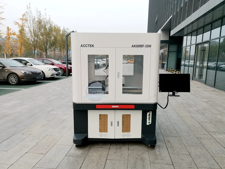 Большой рабочий размер 6090 металлических изделий волоконная маркировка cnc лазерная маркировочная машина AK6090F/cnc лазерная гравировальная машина для металла
