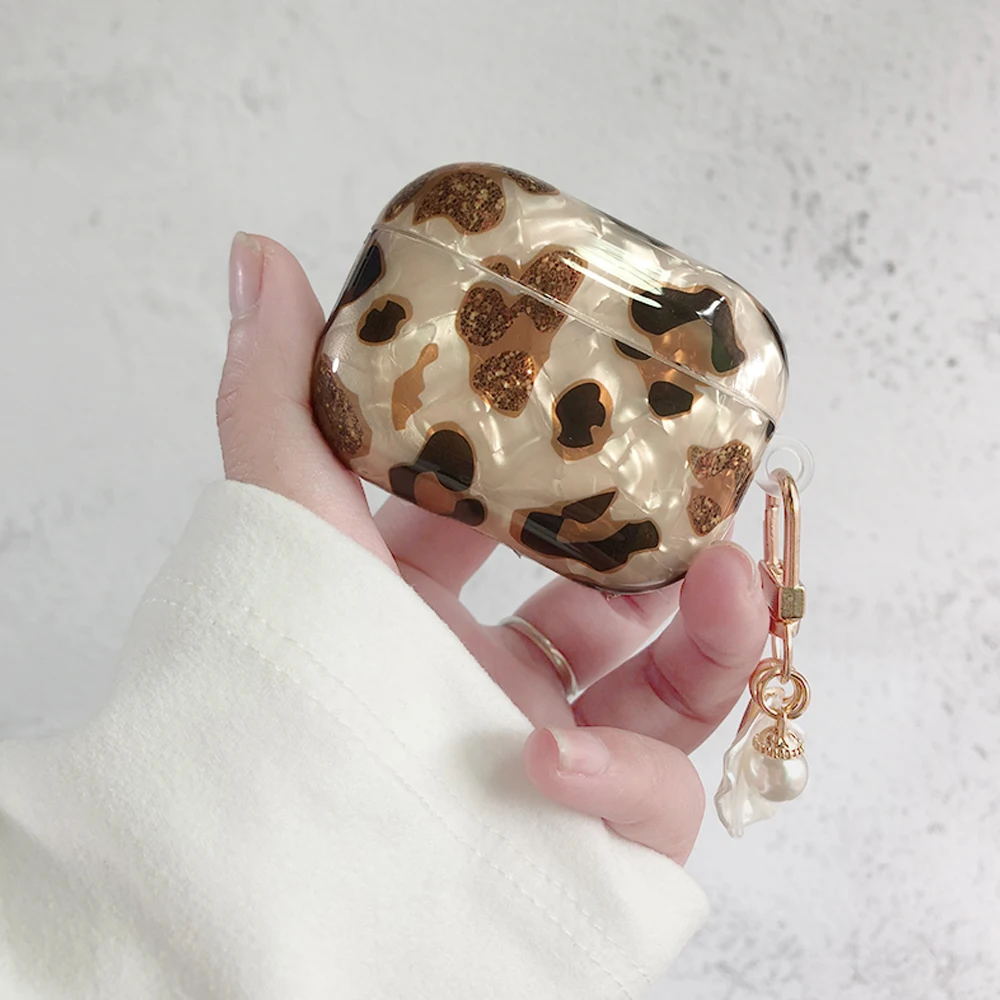 Luxury Leopard AirPods Case With Pearl Chain - Creamcy – CREAMCY